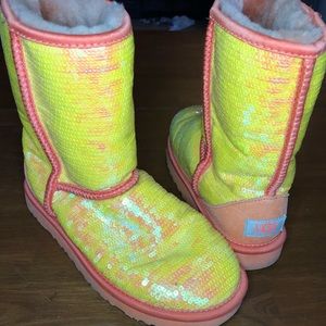 🧡🧡Rare Ugg Orange Sequin Boots